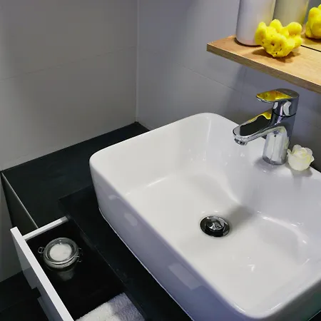 Apartment Ana 10 Min. Hoda Od Centra Trogira
